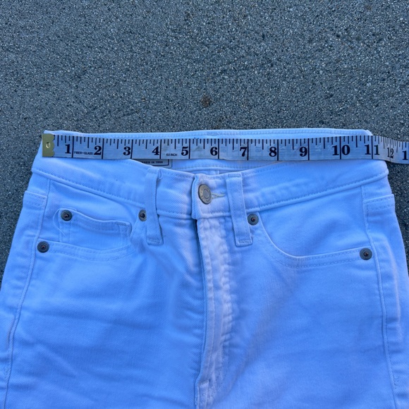 Gap True Skinny Sky Rise Women's All White Jeans Size 25 - Picture 3 of 8